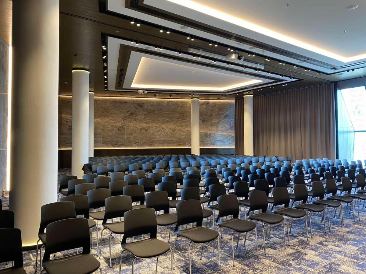 Grand Plaza Hotel & Congress Center Lubiana Esterno foto The main conference room